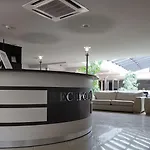 Diament Spodek Otel 3*