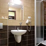 Diament Spodek Otel Katoviçe